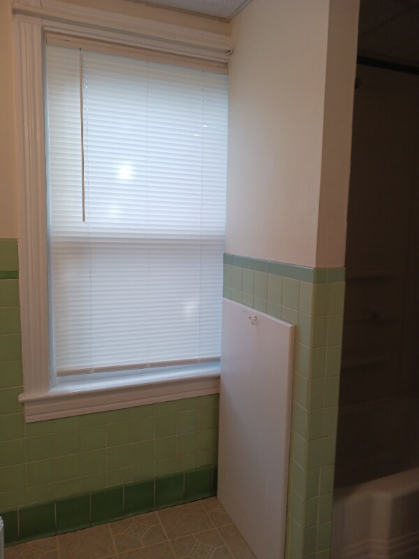 2558 Lititz Pike unit C, Lancaster, PA 17601 - photo 6