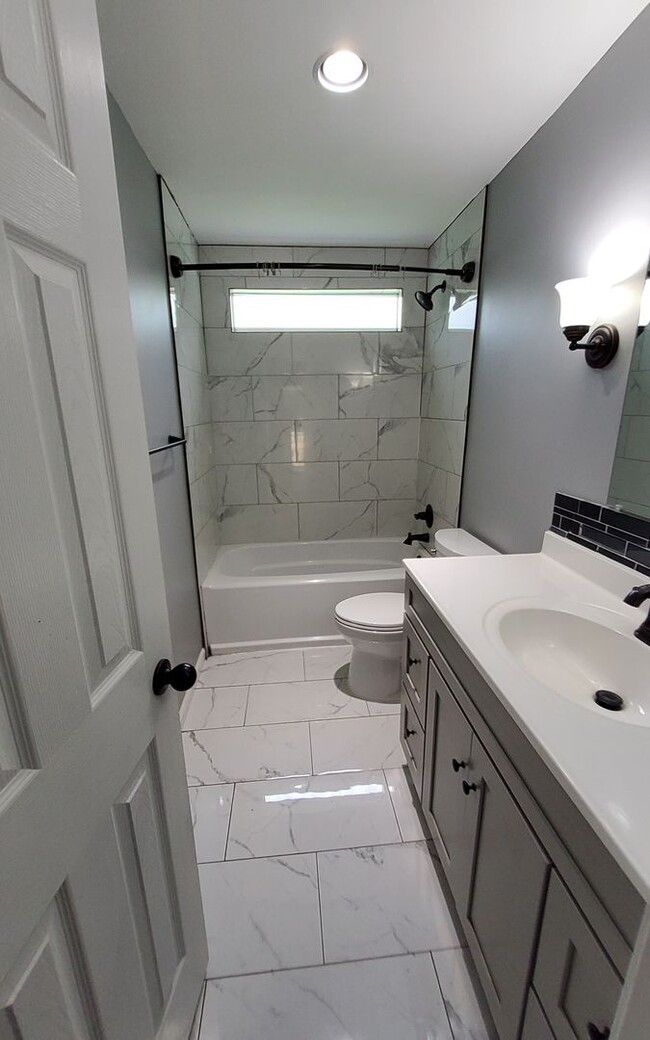 4375 Deborah Ave, Memphis, TN 38108 - photo 4