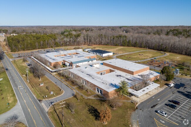 Piney Grove Elementary is an above-average public school in Kernersville.