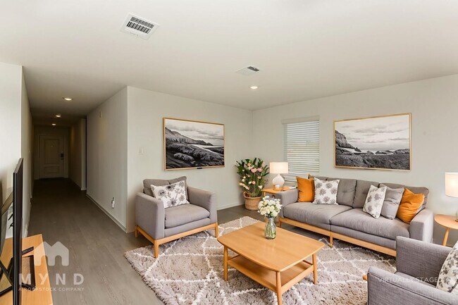 2709 Ctr Crk Ln, Fort Worth, TX 76108 - photo 2