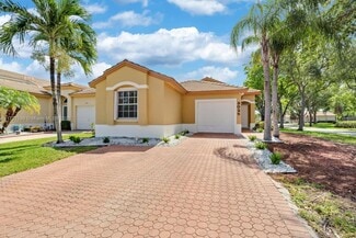 3025 NW 99th Place, Doral, FL 33172
