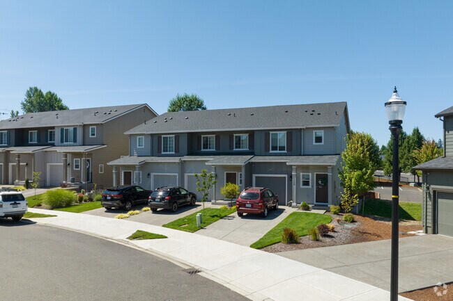 Town homes in the Landover-Sharmel typically come with all the upscale amenities.