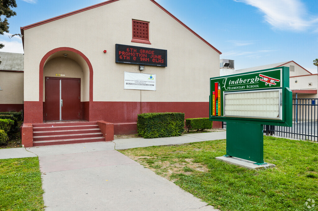 Lindbergh Elementary School serves grades K-6.