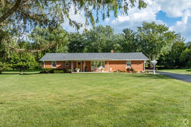 Find a ranch house that suits your needs in Wanamaker.