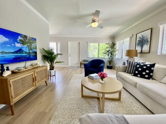 473 12th Ave S Unit B-10, Naples, FL 34102