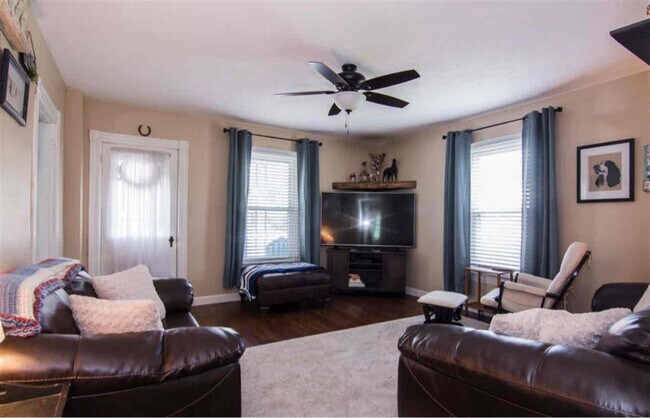 233 N Main St, Timberville, VA 22853 - photo 5