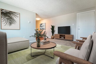 1110 S Joliet St, Aurora, CO 80012