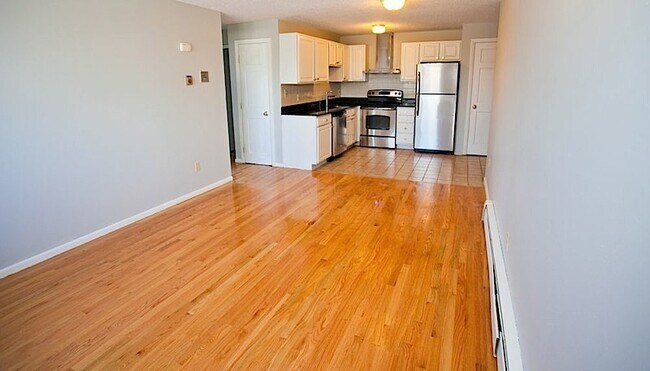30 Murdock St unit 3-2, Somerville, MA 02145 - photo 3