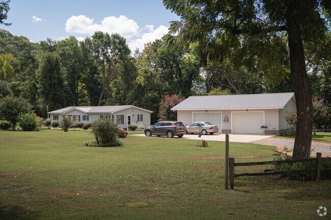You can find traditional ranch homes in Haletown.