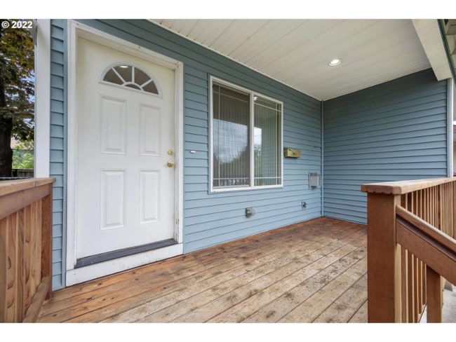 3552 SE 66th Ave, Portland, OR 97206 - photo 3