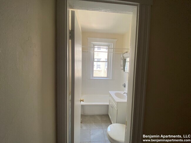 122 Washington St unit 44, Boston, MA 02135 - photo 6