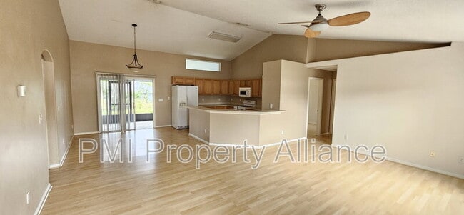 10600 Cedar Forest Cir, Clermont, FL 34711 - photo 2