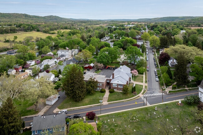 Bloomsbury Elementary School is a well rated public school in Bloomsbury, NJ.