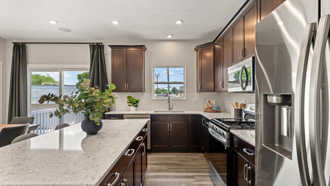 3690 Birkdale Ln, Cincinnati, OH 45227 - photo 6