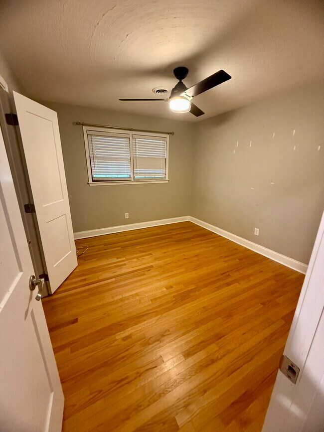 2510 Catherine St, Bristol, VA 24201 - photo 5