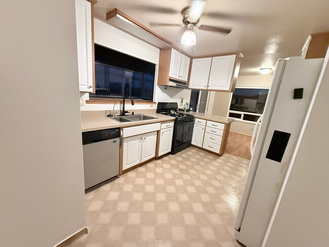 5525 Vida Ave, Atascadero, CA 93422 - photo 4