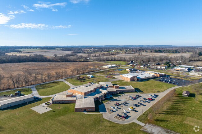 Liberty Union Middle School is located in Walnut, Baltimore, Ohio.