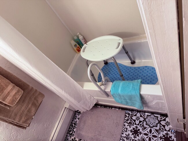 17 Yosemite St unit B, Denver, CO 80220 - photo 5