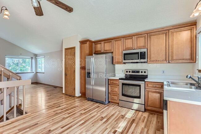 460 E Arden Cir, Littleton, CO 80126 - photo 5