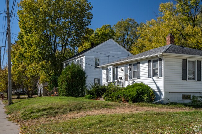 Mount Washington has a number of ranch style homes throughout the neighborhood.