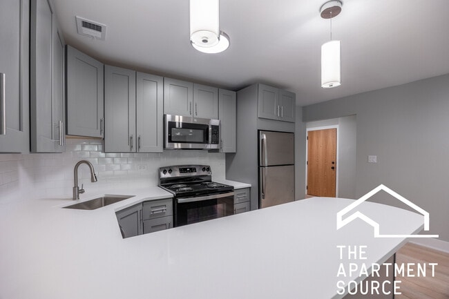 1220 N La Salle Dr unit K3, Chicago, IL 60610 - photo 4