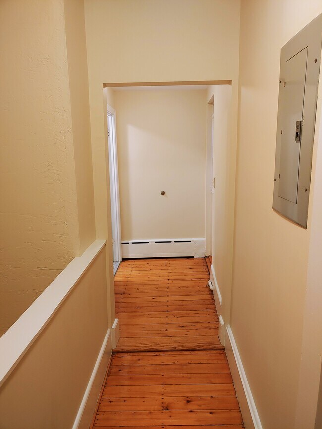 29 Gorham St unit 2, Waltham, MA 02453 - photo 7