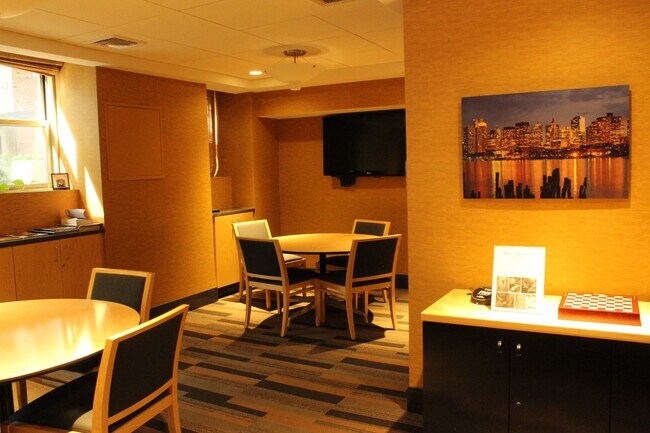 11 Camelot Ct unit 11-3B, Brighton, MA 02135 - photo 5