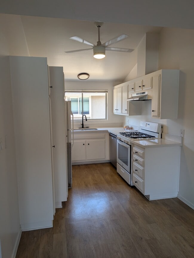 4817 San Gordiano Ave Unit San Gordiano Ave Apt B, Santa Barbara, CA 93111