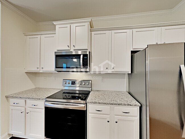 689 Woodall Rd, Stockbridge, GA 30281 - photo 3