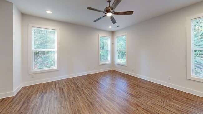 284 Oak St, Jefferson, GA 30549 - photo 3
