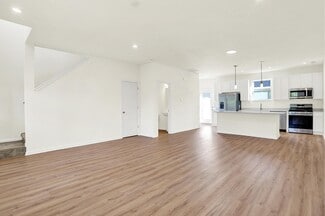 8520 Goldfinch Rd, Brownsburg, IN 46112