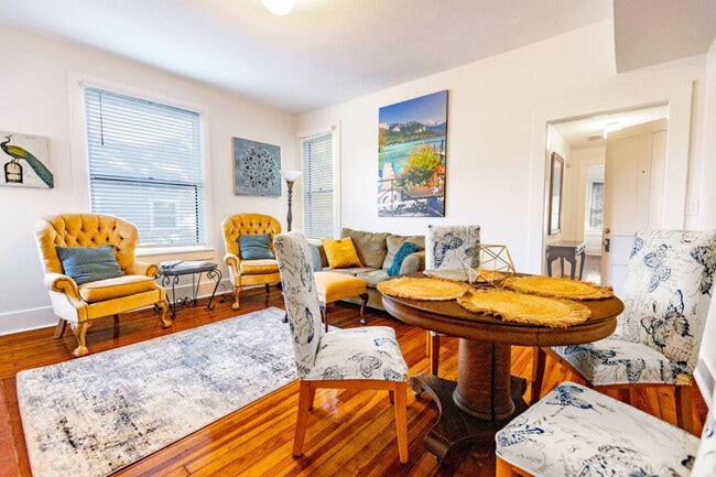 205 SE 7th St unit ID1359091P, Gainesville, FL 32601 - photo 4