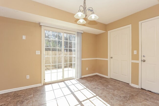 1321 E Nir Shreibman Blvd, La Vergne, TN 37086 - photo 7