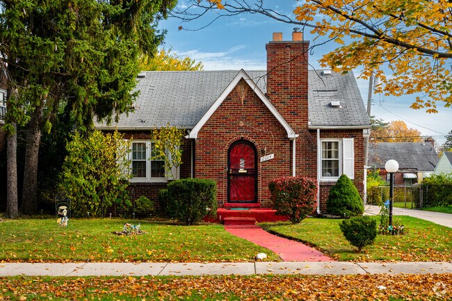 Owners take great pride in maintaining their homes in Blackstone Park.