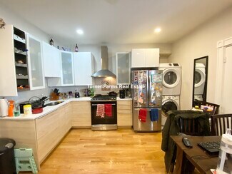 109 Buttonwood St Unit 2, Boston, MA 02125