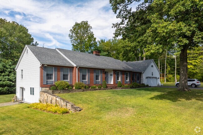 Ranch‑style homes are common across Bridgewater.