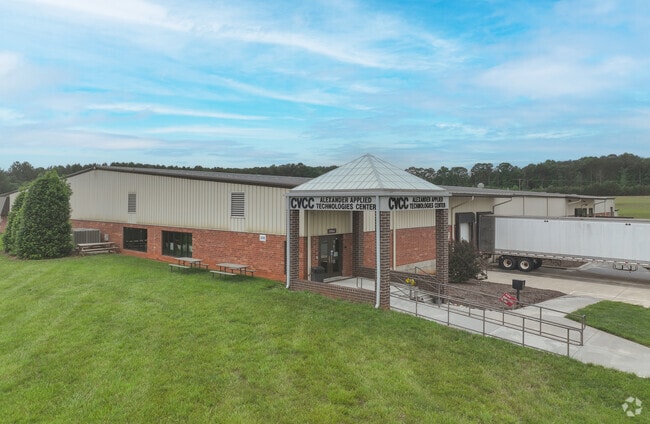 Alexander Early College is 1 of 2 high schools in the Alexander County Schools.