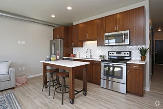 244 4th St E, Saint Paul, MN 55101