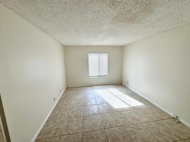 1119 Green Pine Blvd, West Palm Beach, FL 33409 - photo 6