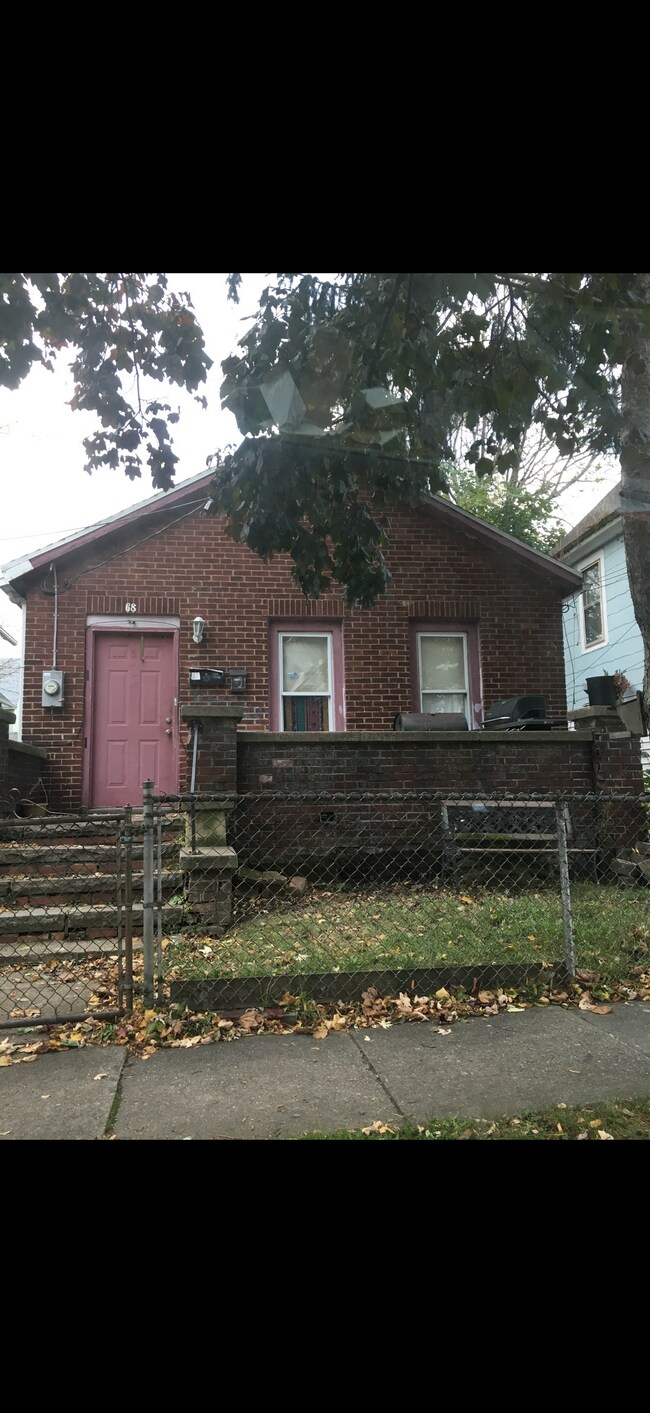 68 Barton St, Buffalo, NY 14213