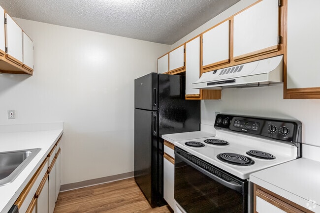 1BR, 1BA - Kitchen
