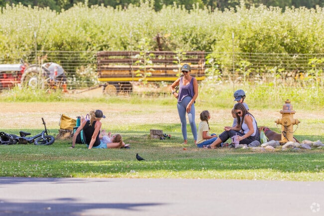 The City of Phoenix Lake offers a family atmosphere and a relaxed environment.