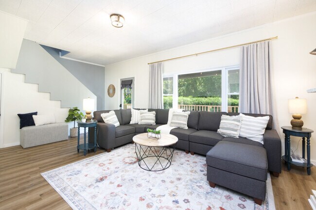 729 E State St unit ID1061034P, Port Clinton, OH 43452 - photo 2