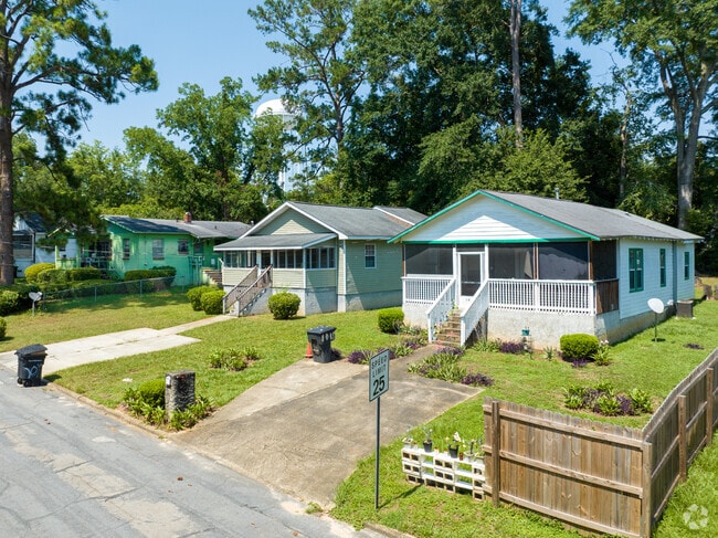 Rows of bungalows are common in the Griffin Heights neighborhood.