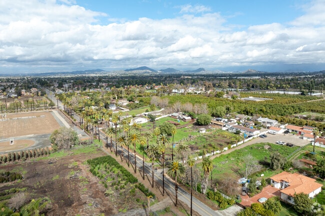 A bird's-eye view of the Arlington Heights community in Riverside.