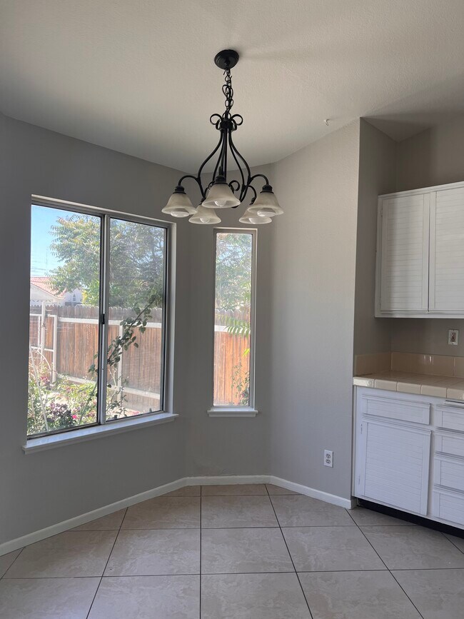 1188 Don Carlos Ct, San Jacinto, CA 92582 - photo 7