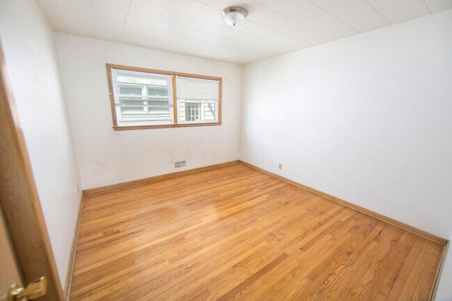 531 S 74th St unit 533, Milwaukee, WI 53214 - photo 5