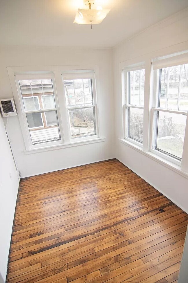 Right porch