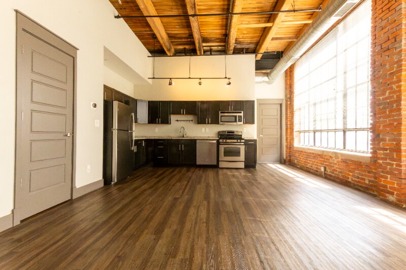 570 S Front St unit 212, Columbus, OH 43215 - photo 1