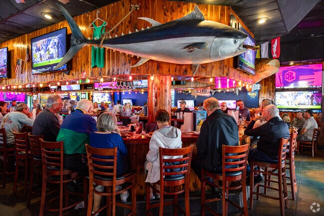 Rusty's is one of many popular eateries just minutes away from Stonebridge.